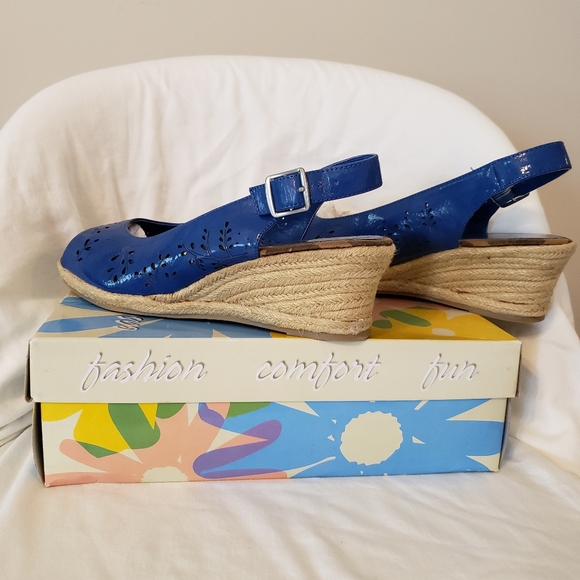 Women's Easy Street Wedge - Picture 3 of 6